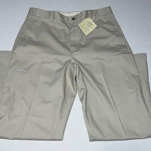 NWT Men's Sz 34x30 LL Bean Natural Fit Plain Front Wrinkle-Free Chino Pants Grey